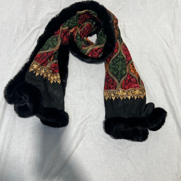 Pashmina shawl stole scarf for women | Wedding shawl | Bridal shawl |with fur - Picture 7 of 11